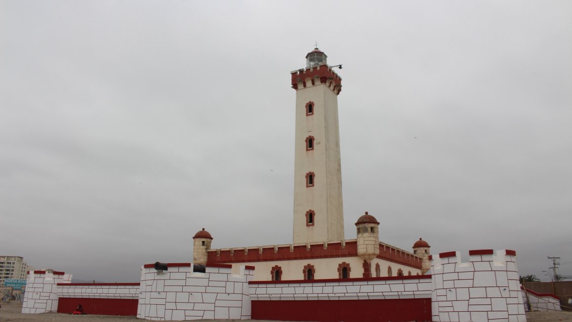Abren licitación de segunda etapa de restauración del Faro Monumental de La Serena