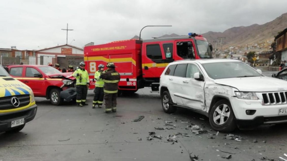Cinco lesionados dejó colisión múltiple en Antofagasta