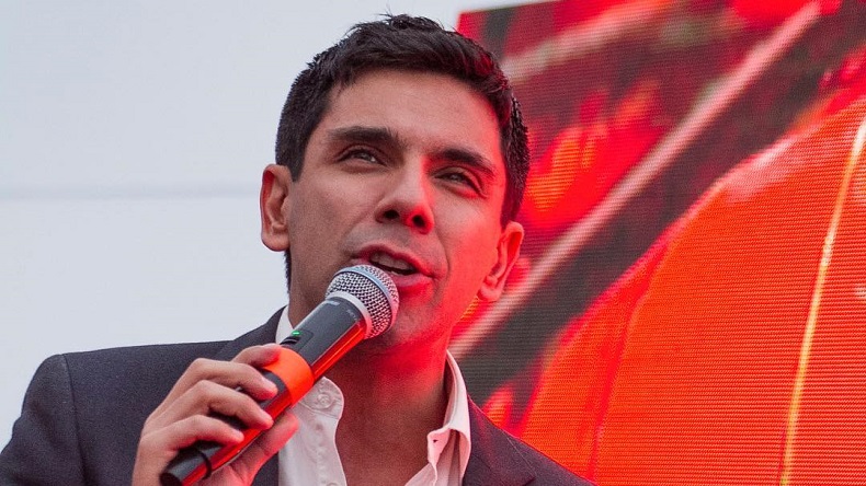 Juan Pablo Queraltó sufrió violento asalto y terminó en la clínica