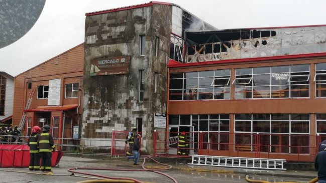 Chiloé: Incendio afecta al Mercado Municipal de Ancud