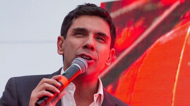 Juan Pablo Queraltó sufrió violento asalto y terminó en la clínica