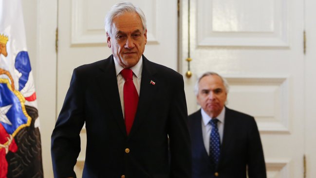 Senado revisa acusación constitucional contra ex ministro Chadwick