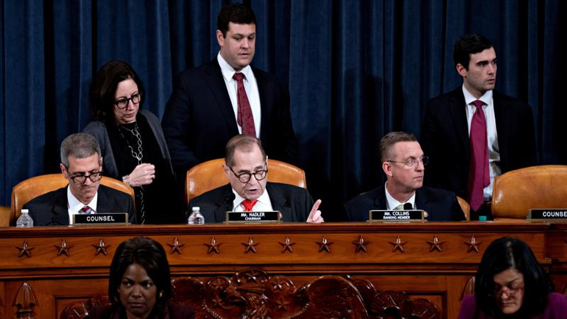 Juicio político: republicanos dilatan con enmiendas la aprobación de cargos contra Trump