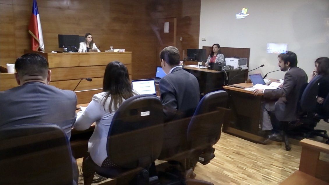 Rancagua: INDH calificó como grave el uso de un adolescente como 'escudo humano' de un carabinero