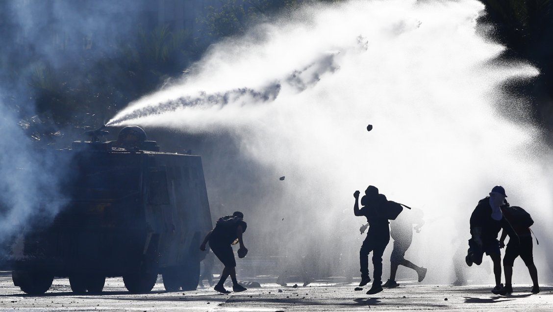 Análisis químico arrojó presencia de soda cáustica en líquido de carros lanzaagua