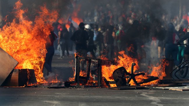 Comisión del Senado aprobó penas contra el saqueo, barricadas y 