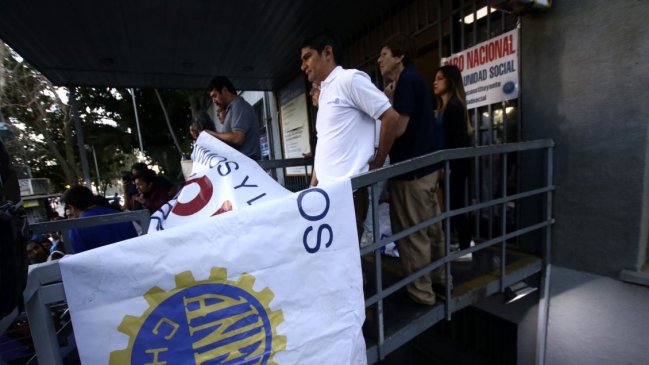 Gobierno mejoró oferta de reajuste al sector público