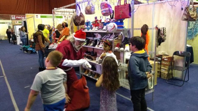 Feria navideña busca revertir las pérdidas del comercio en Puerto Montt