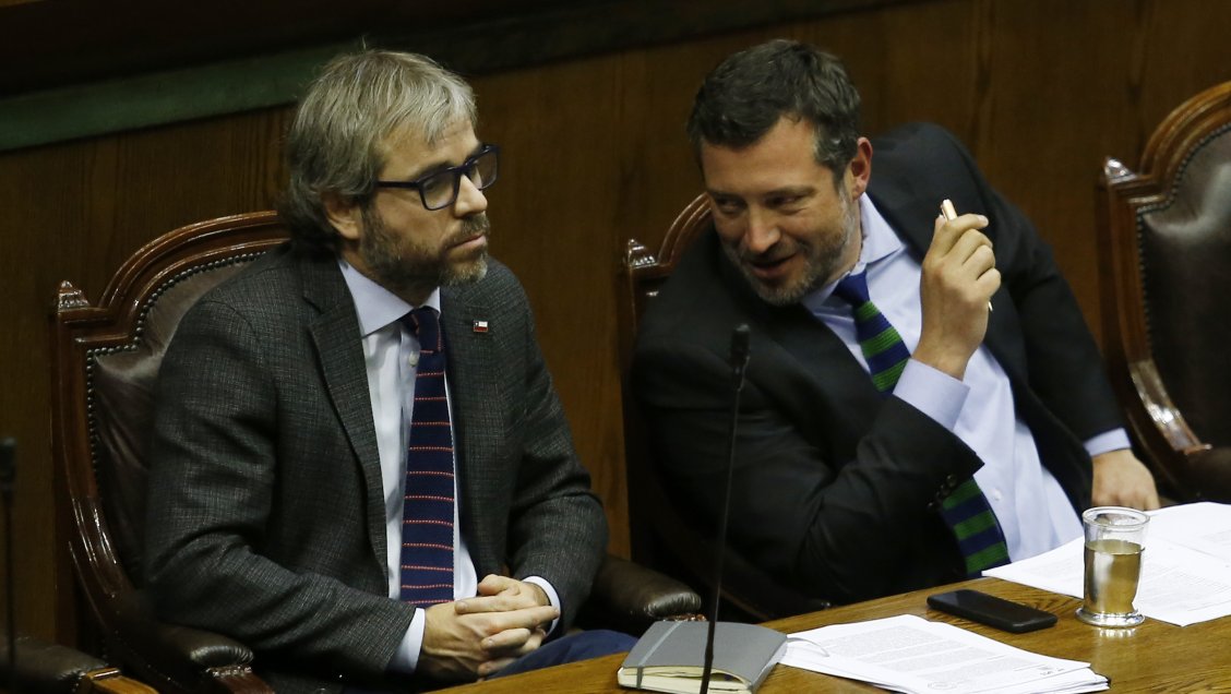 A dos meses de la crisis social, Gobierno llama a avanzar en acuerdos