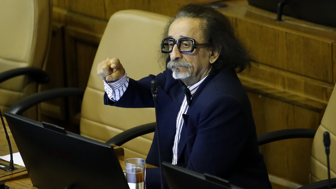 Intervención deslenguada de Florcita Alarcón fue aplaudida en el Congreso