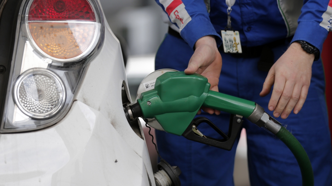 ENAP: Suben todos los combustibles este jueves menos la bencina de 97 octanos