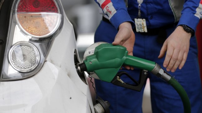 ENAP: Suben todos los combustibles este jueves menos la bencina de 97 octanos