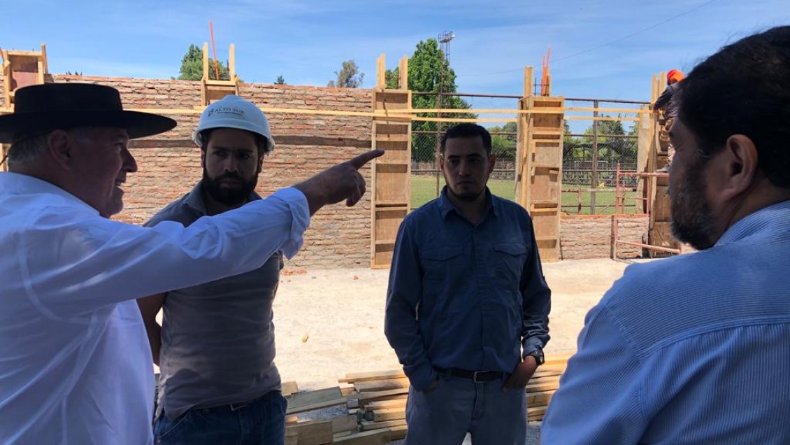 Sala multiuso del Estadio de Longaví presenta un 25% de avance