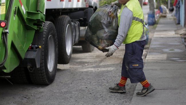 Gobierno y recolectores de basura sellan acuerdo en mesa de trabajo