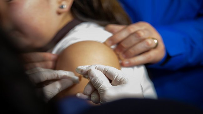 Biobío: Vacunación contra el virus del papiloma humano cerró con mayor cobertura y menos rechazo