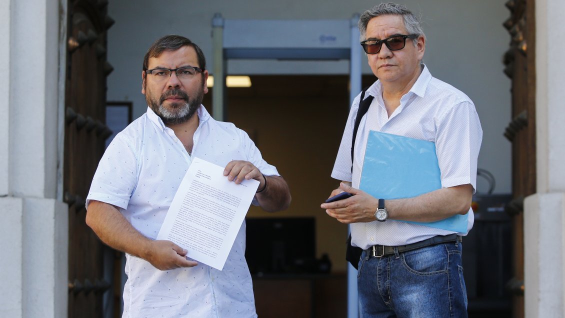 Bancada del PC pidió la destitución del general Rozas y el intendente Guevara