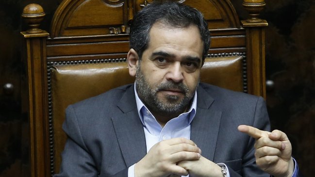 Senador Quintana criticó que el Presidente Piñera 