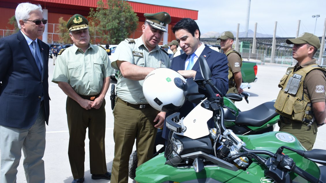 Policías de Atacama recibieron vehículos para reemplazar los deteriorados por los aluviones