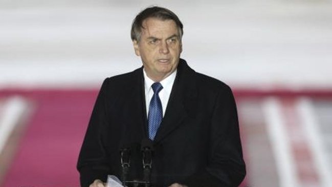 Bolsonaro es hospitalizado tras caerse en el baño