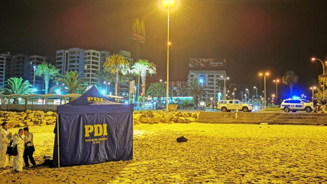 PDI investiga hallazgo de cuerpo en el Balneario Municipal de Antofagasta