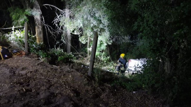 Volcamiento de camioneta dejó un muerto en Ruta de la Madera