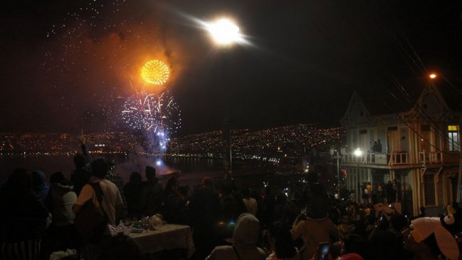 Año Nuevo: Valparaíso confirmó show de fuegos artificiales, pese a destructivo incendio