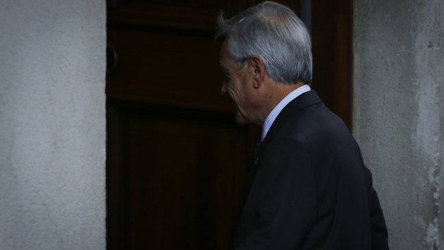 Piñera cierra el año con días de vacaciones en medio de polémica por dichos sobre la crisis