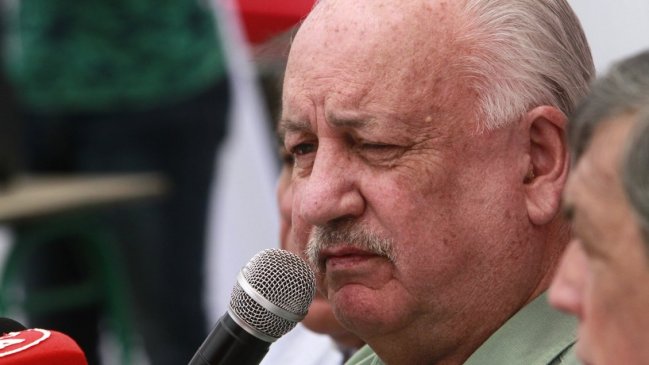 Guillermo Teillier: Guevara es el responsable directo del actuar de Carabineros