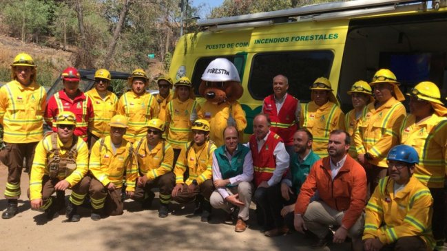 Conaf dispone brigada permanente para combatir incendios en el Parque Metropolitano
