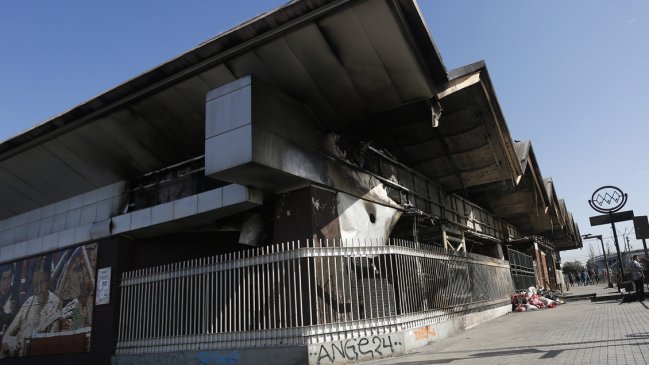 Incendio en la estación San Pablo se inició en una bodega, según informe de Bomberos