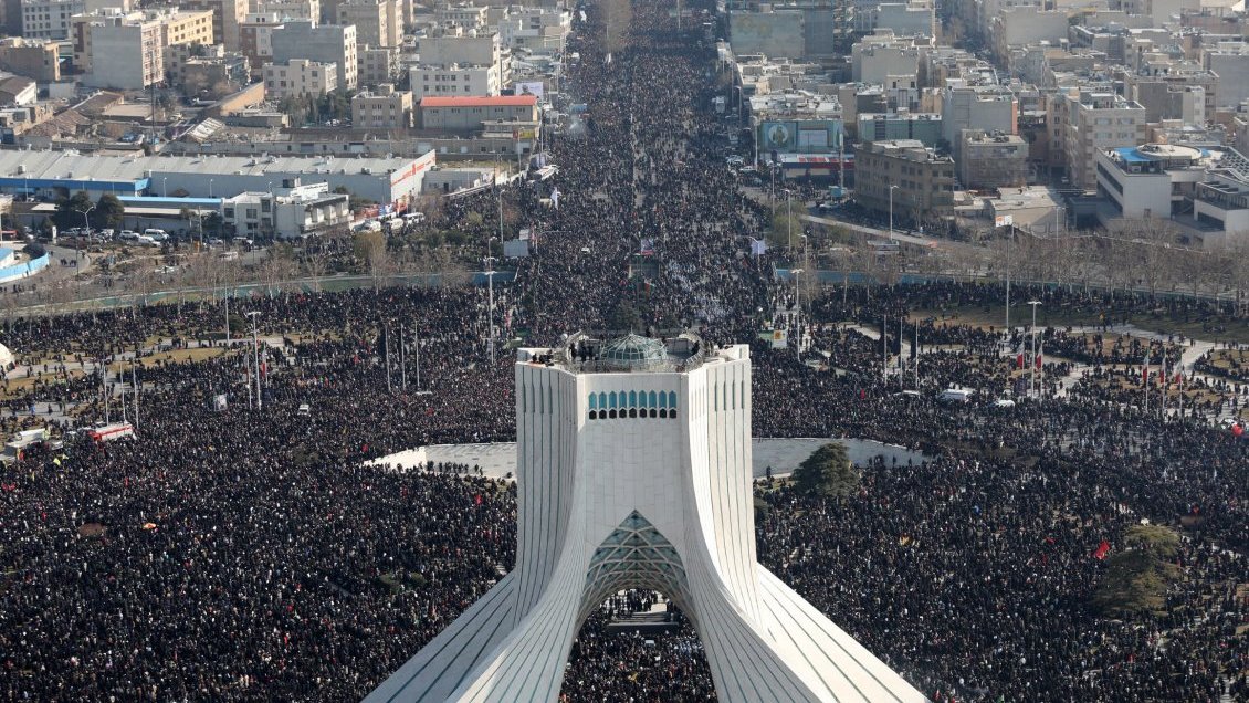 Al menos 35 muertos tras estampida humana en el funeral de Qasem Soleimani
