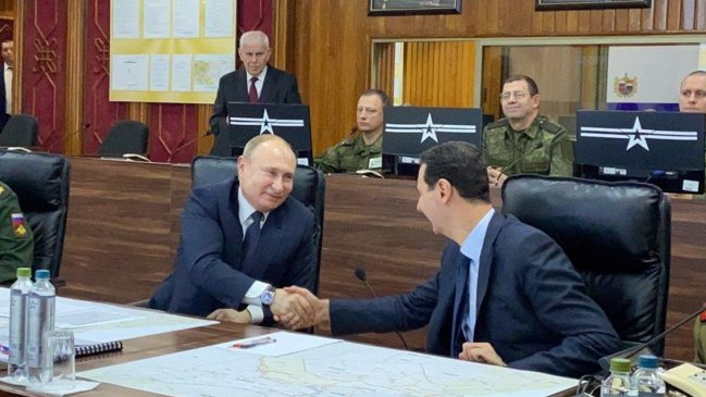 Putin realizó visita sorpresa a Al Asad en medio de la escalada de tensión en la región