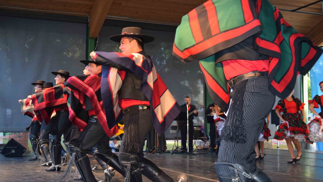 Iquique: Compañía de danzas tradicionales 