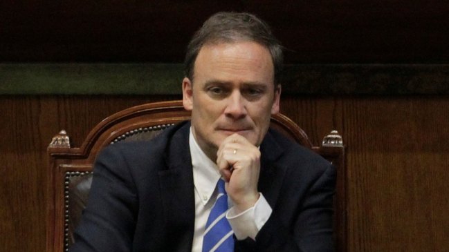 Ministro Ward descartó que esté en riesgo el proceso constituyente