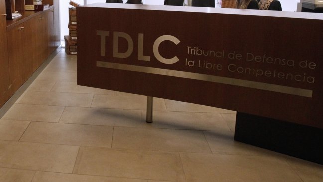 Tribunal de la Libre Competencia condenó a dos laboratorios por colusión