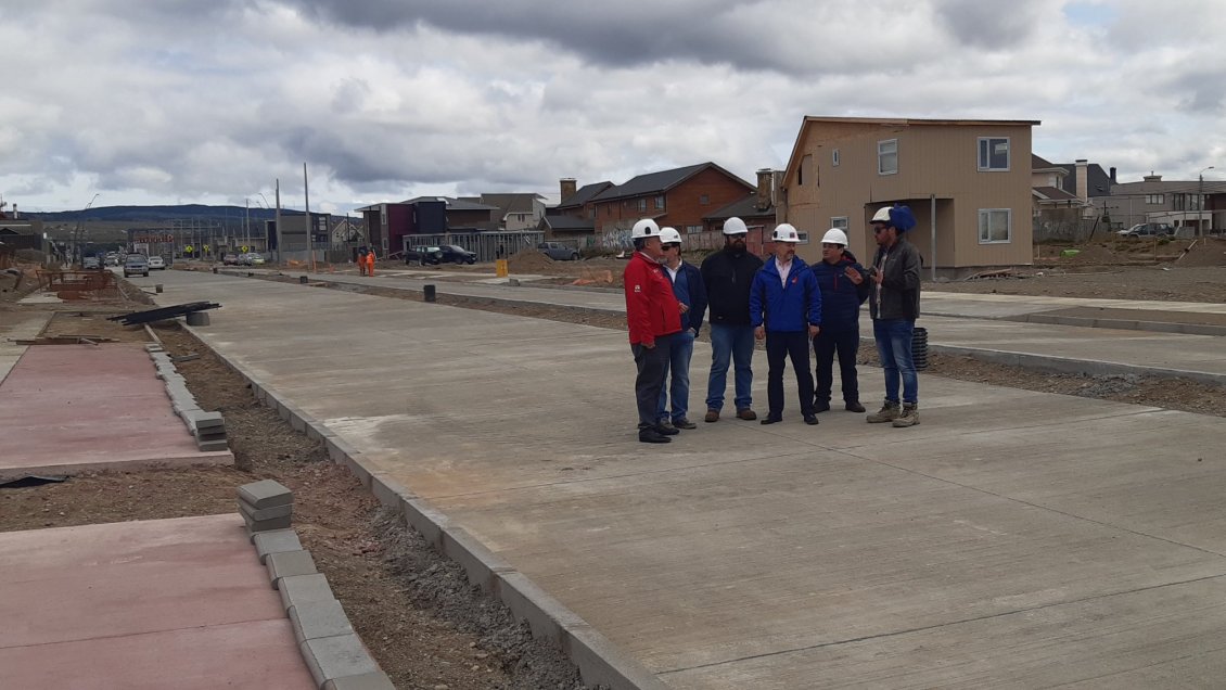 Punta Arenas: 71% de avance en obras de pavimentación de calle Manantiales