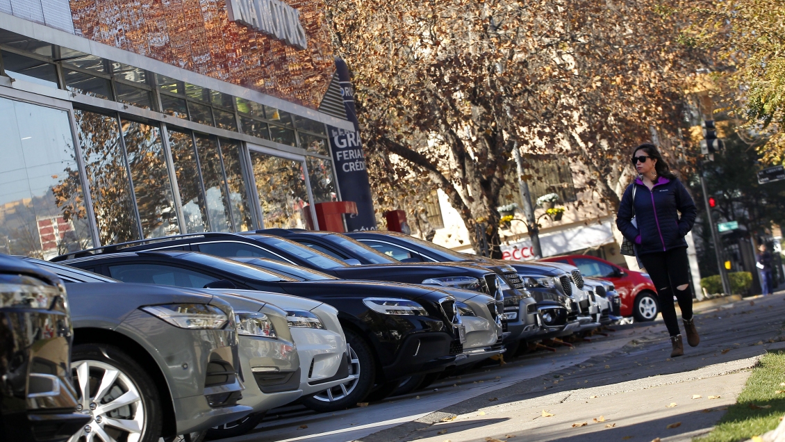 Venta de autos nuevos cae 10 por ciento, pero alcanza su tercer mejor registro en 2019