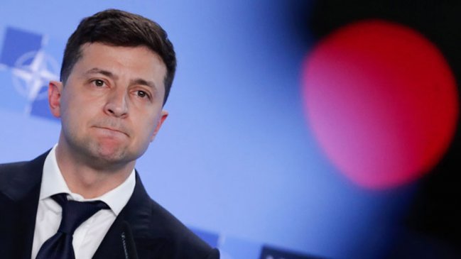 Presidente de Ucrania no descarta la hipótesis del derribo del avión en Irán