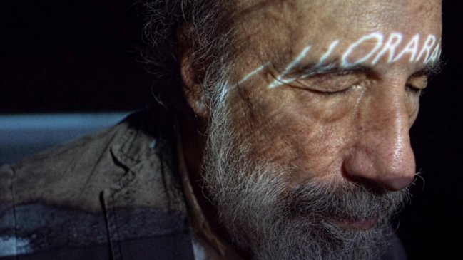 Documental sobre Raúl Zurita vuelve a la cartelera