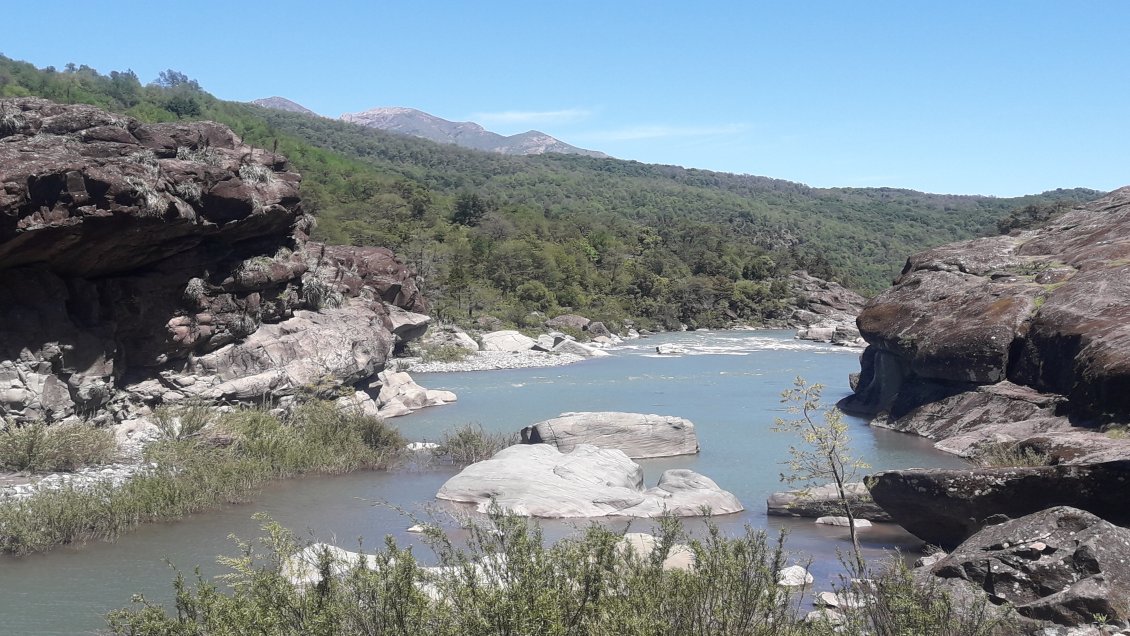 Sin oferentes concluyó la primera jornada de remate de derechos de aguas de 15 cauces de Ñuble