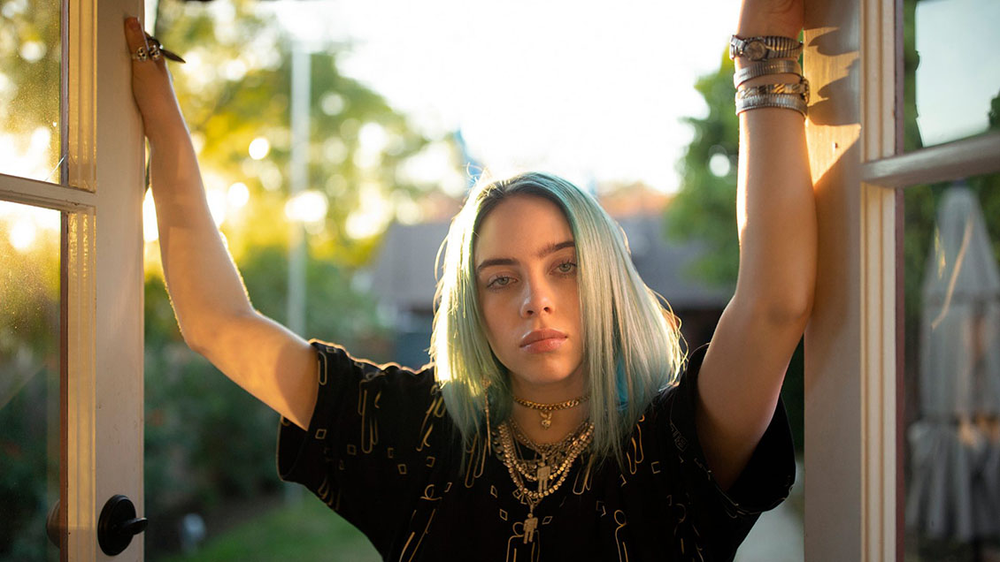 Billie Eilish escribirá y cantará el tema central de “Bond: No Time To Die”