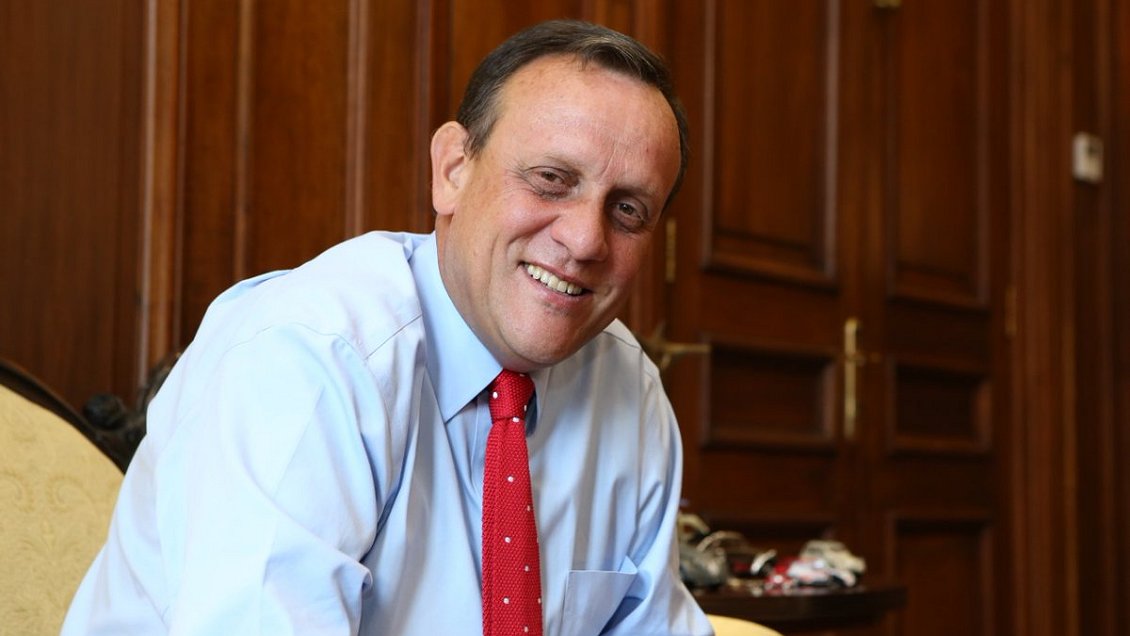 Ignacio Sánchez fue confirmado para un nuevo periodo y completará 15 años como rector de la Universidad Católica