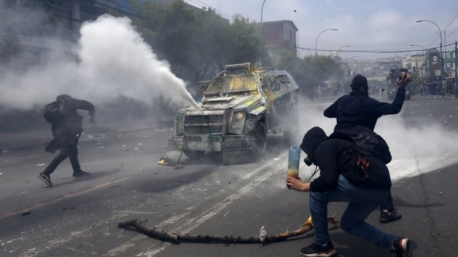 Oficial polemizó con Sharp: 