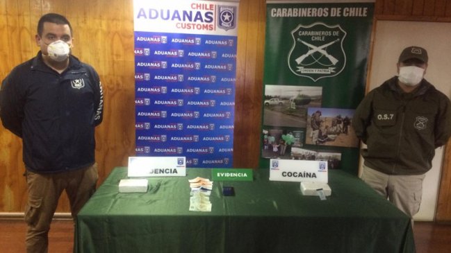 Mujer fue sorprendida con dos kilos de cocaína adosados a su cuerpo