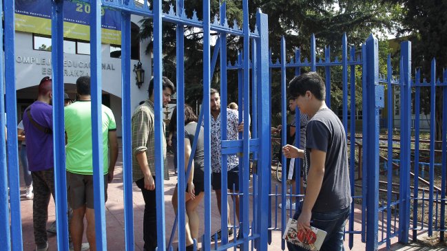 Acción judicial por la PSU: Jóvenes piden suspender proceso hasta que se dé solución a prueba de Historia