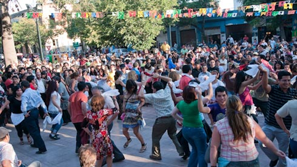 Este jueves comienza la Fiesta del Roto en Barrio Yungay