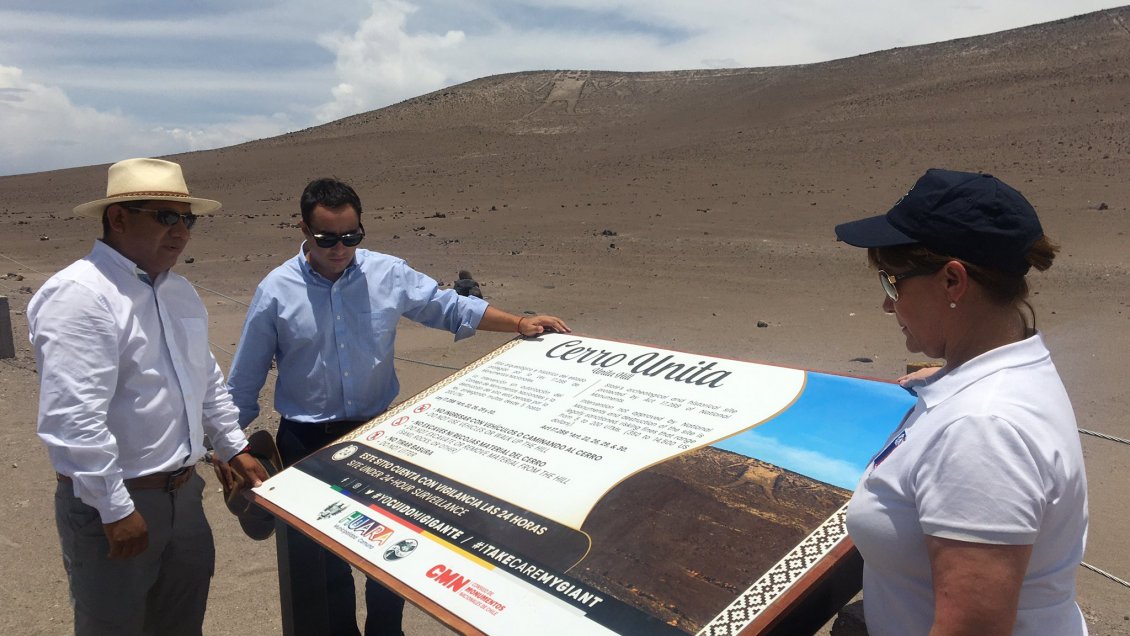 Declaran bien nacional protegido a Cerro Unitas tras ingreso de turistas a geoglifo