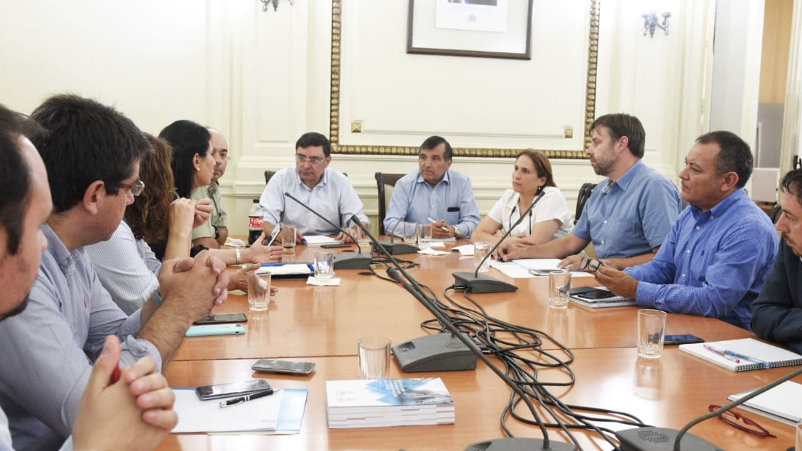 Mesa multisectorial abordó cómo enfrentar ataques a comisarías