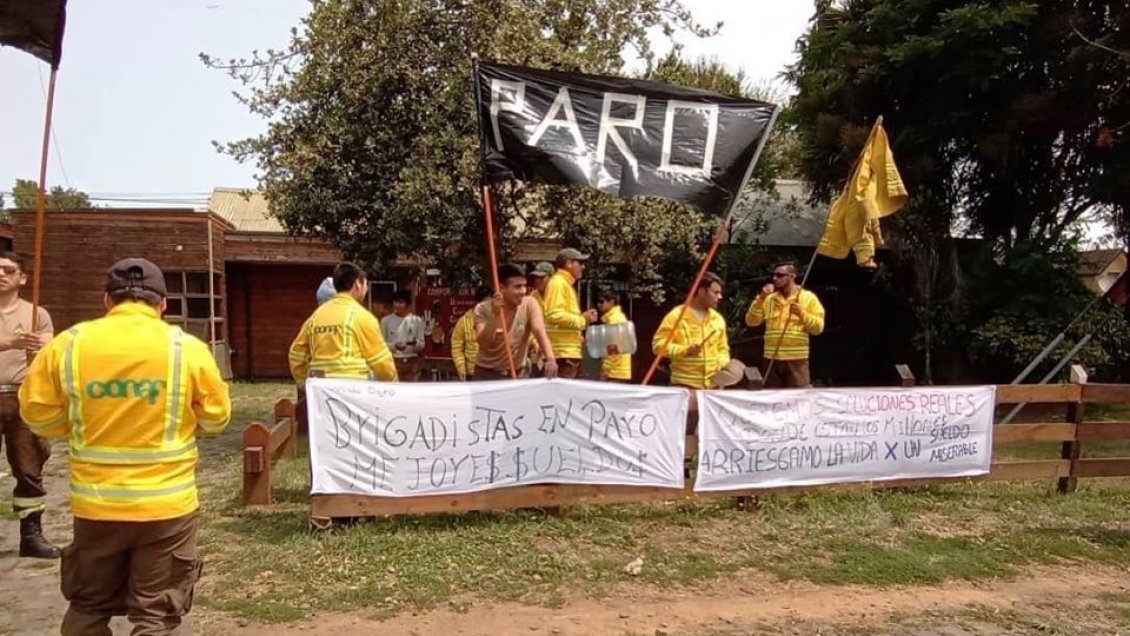 Brigadistas de Conaf iniciaron paro indefinido en La Araucanía