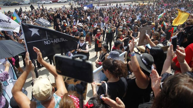 Marcha del silencio: Manifestantes protestaron por las víctimas de las violaciones a los DD.HH.